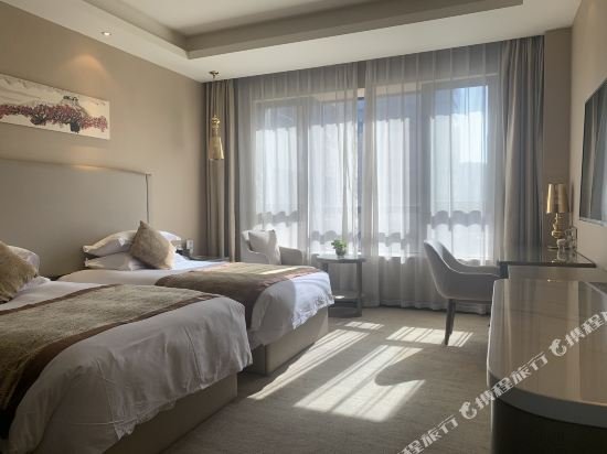 Фото Zijingang International