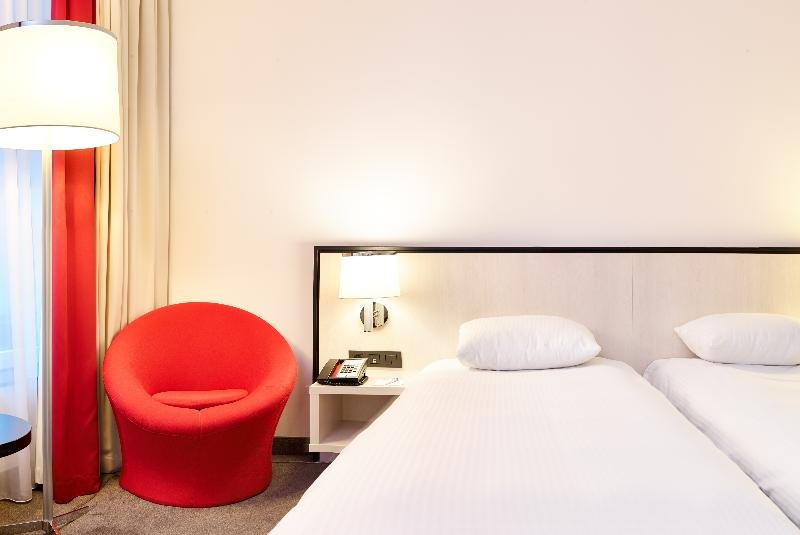 Фото Radisson Hotel Brussels Centre Midi