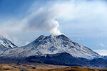 Вулкан Безымянный 2882 м (Kamchatka Territory, Prirodny park regionalnogo znacheniya Klyuchevskoy) ، بركان