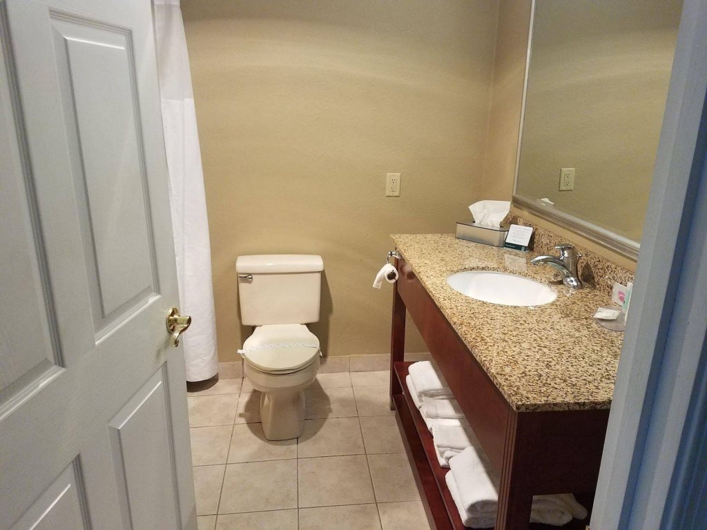 Фото Quality Inn & Suites Georgetown - Seaford