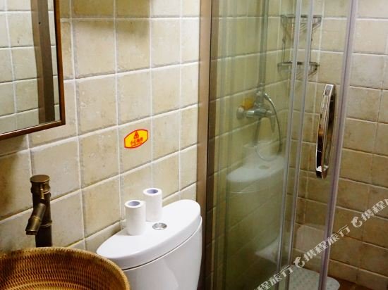 Фото Westlake Hostel Man Juelong branch