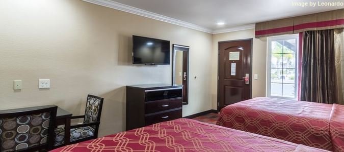 Фото Econo Lodge Inn & Suites Escondido Downtown