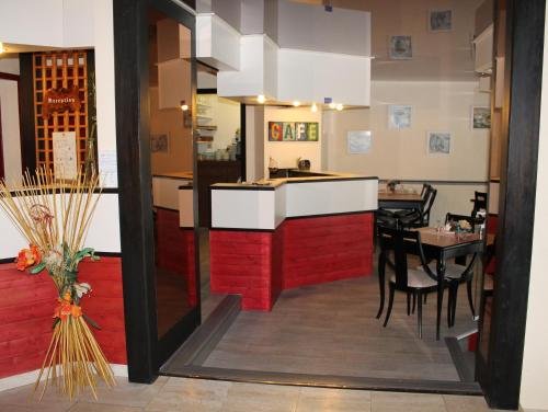 Фото Hotel Le Boischaut - Citotel Chateauroux