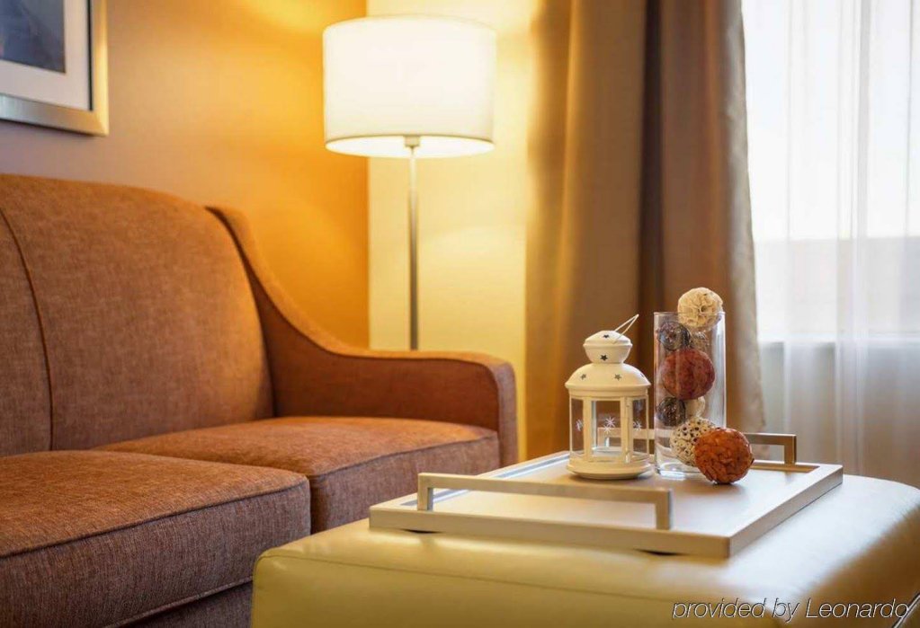 Фото Homewood Suites by Hilton Winnipeg Airport Polo Park MB