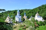 Monasterio de la Trinidad y San Jorge (Budyonovskaya ulitsa, 26), monasterio
