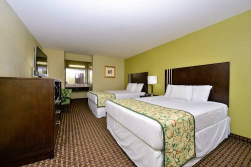 Фото SureStay Hotel by Best Western Vallejo Napa Valley