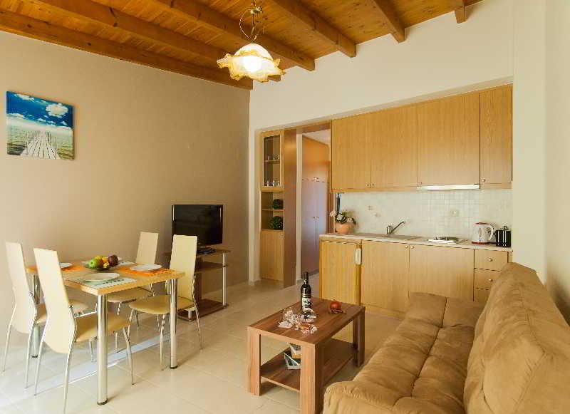 Фото Kasteli Studios & Apartments