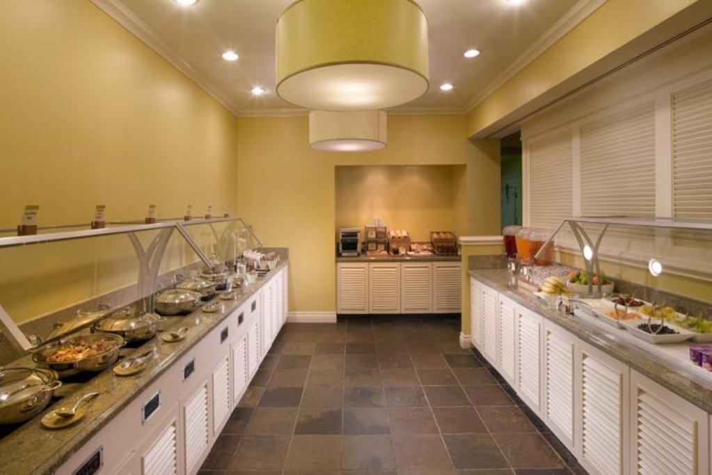 Фото DoubleTree by Hilton Hotel Sunrise - Sawgrass Mills