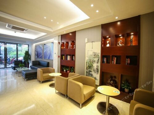 Гостиница City Comfort Inn Hengyang Lianhu Square в Хэнъяне