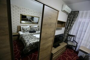 Гостиница Hotel Pejton в Приштине
