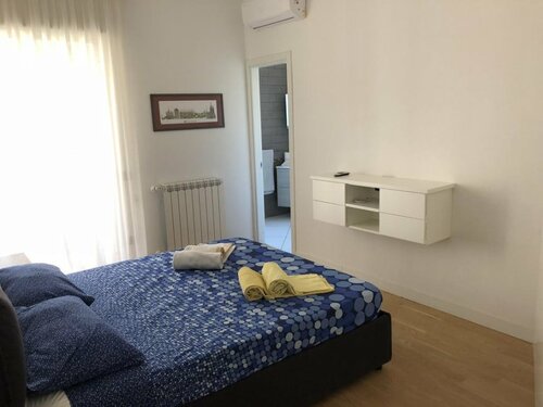 Апартаменты Bright Rooftop by Napoliapartments в Неаполе