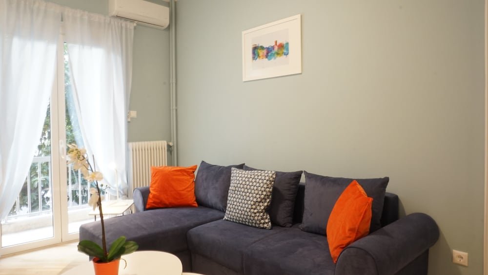 Фото Sophisticated Modern Apt in Athens