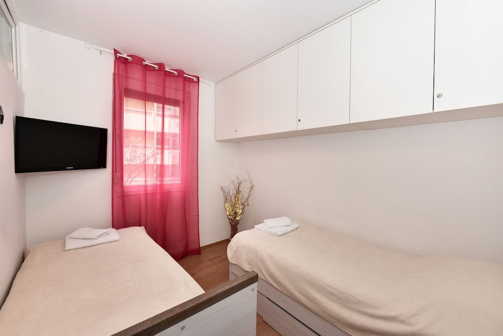 Фото Apartment Purple Summer City