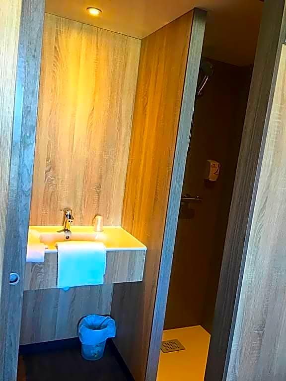 Фото The Originals Access, Hôtel Aurillac