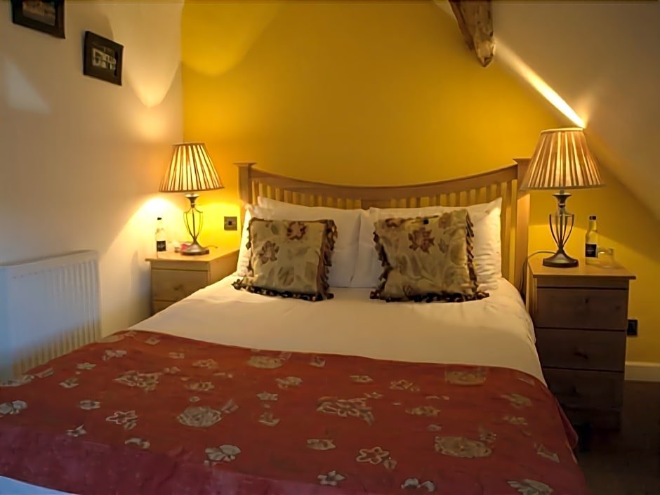 Фото Отель The Kings Arms