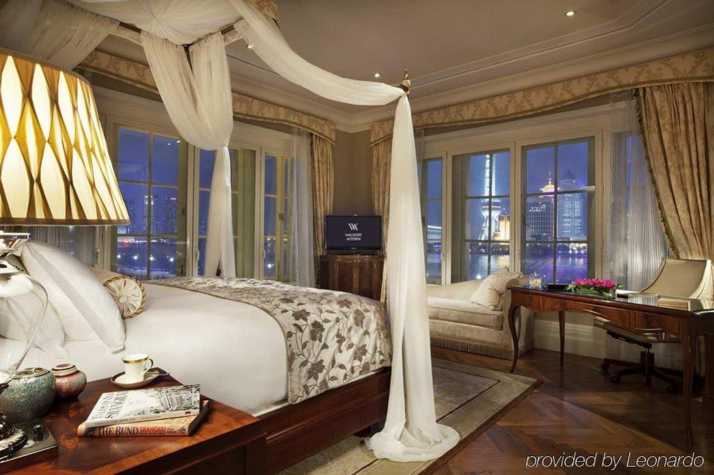 Фото Waldorf Astoria Shanghai on the Bund