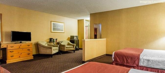 Фото Econo Lodge Inn & Suites Yuba City - Marysville