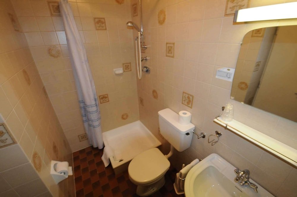 Фото Hotel Tabladel