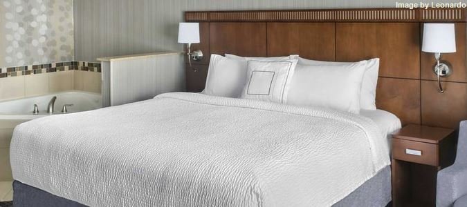 Фото Courtyard by Marriott Paramus