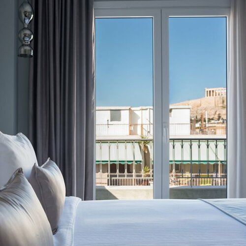Studio penthouse near Acropolis by Ghh