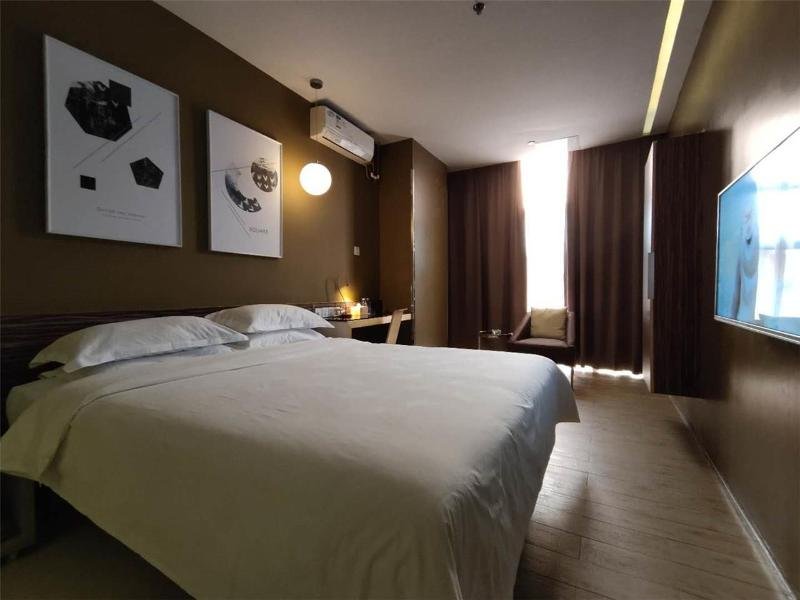 Фото Colour Inn Shenzhen Dongmen Branch