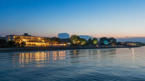 Внешний вид отеля Island Beach Resort - Adults Only в Муниципальной единице Левкиммейоне, фото 2