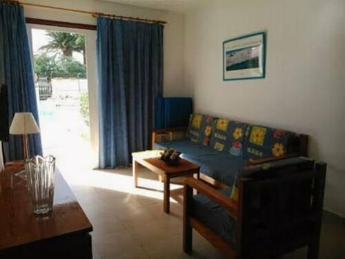 Гостиница Los Leones Bungalows в Маспаломасе