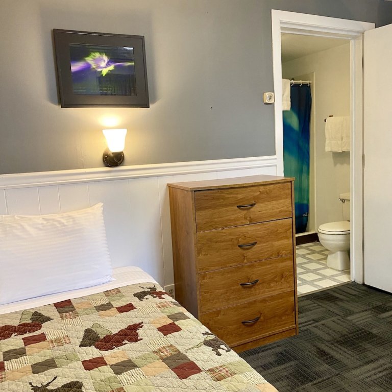 Фото Trail Lake Lodge