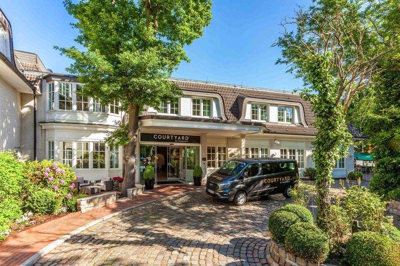 Фото Courtyard by Marriott Hamburg Airport