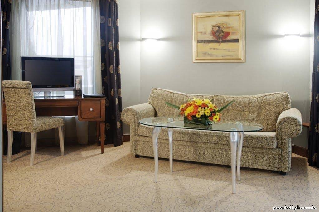 Фото Rosslyn Thracia Hotel