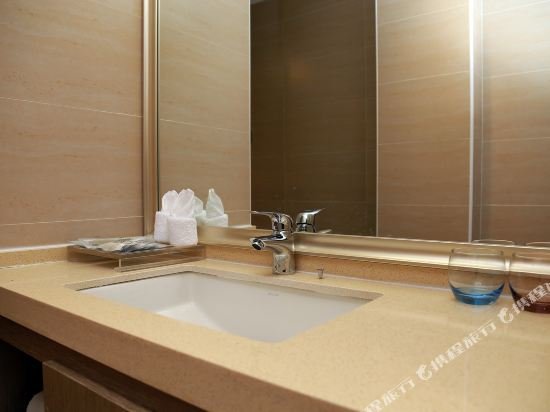 Фото Lavande Hotel Tianjin International Exhibition Center Branch