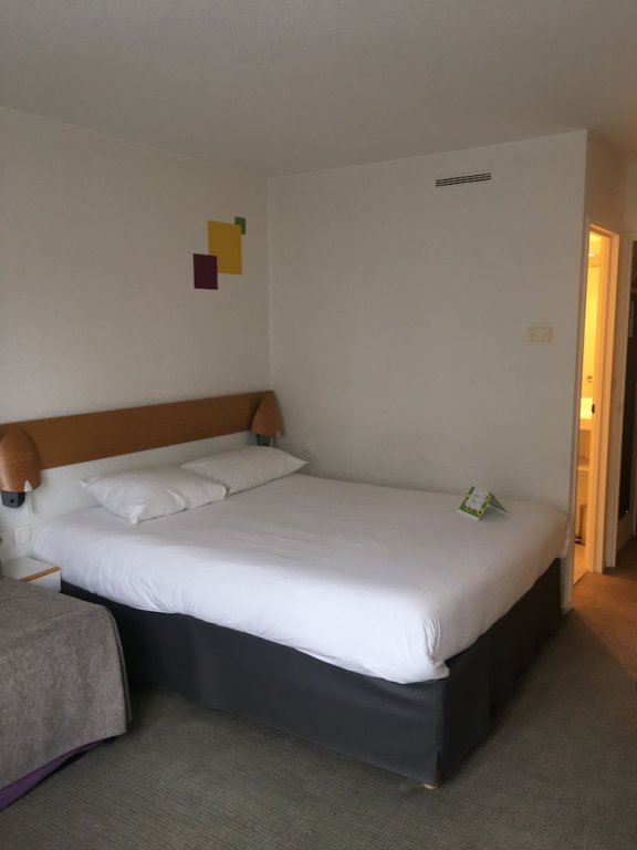 Фото Ibis Styles Besancon