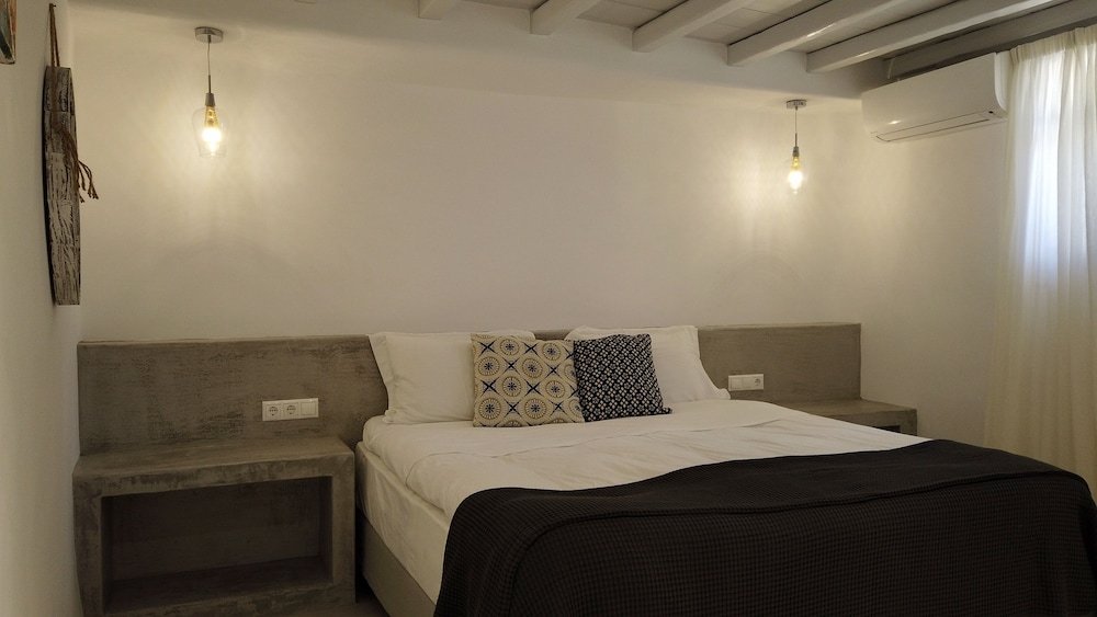 Фото Mykonos Village