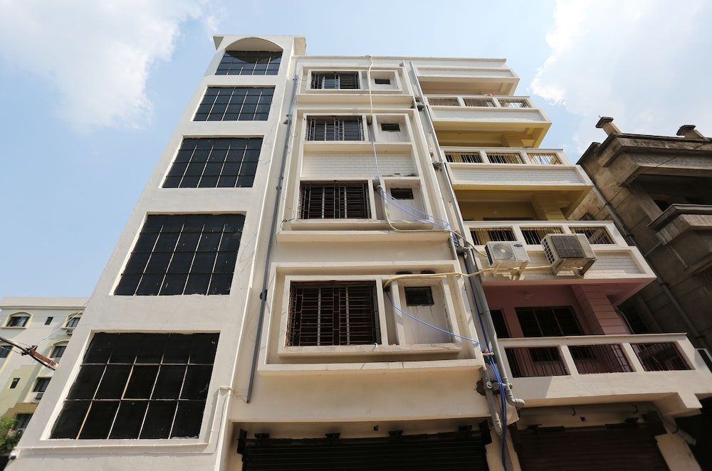 Фото Oyo 22566 Red Velvet Inn