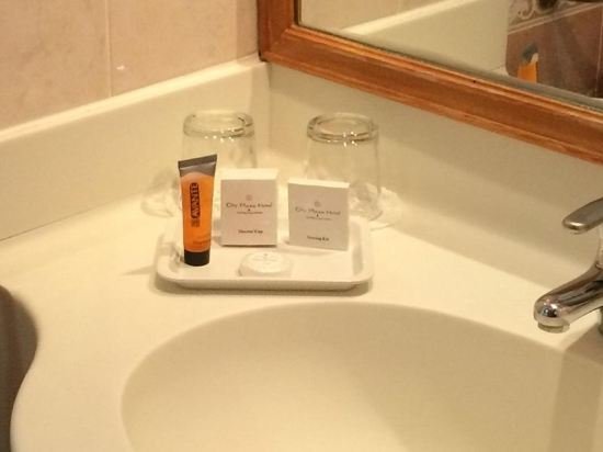 Фото Oyo 328 City Plaza Hotel