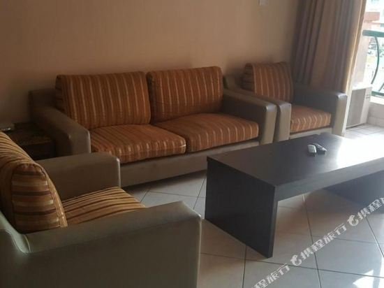 Фото Ideal Holiday Apartment Marina Court