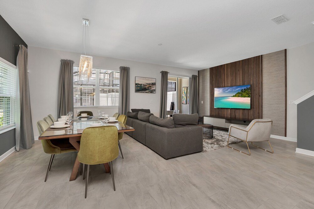 Фото Beautiful, Modern Home W/private Pool! Near Wdw