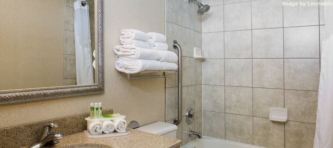 Фото Holiday Inn Express Milwaukee-West Medical Center, an Ihg Hotel