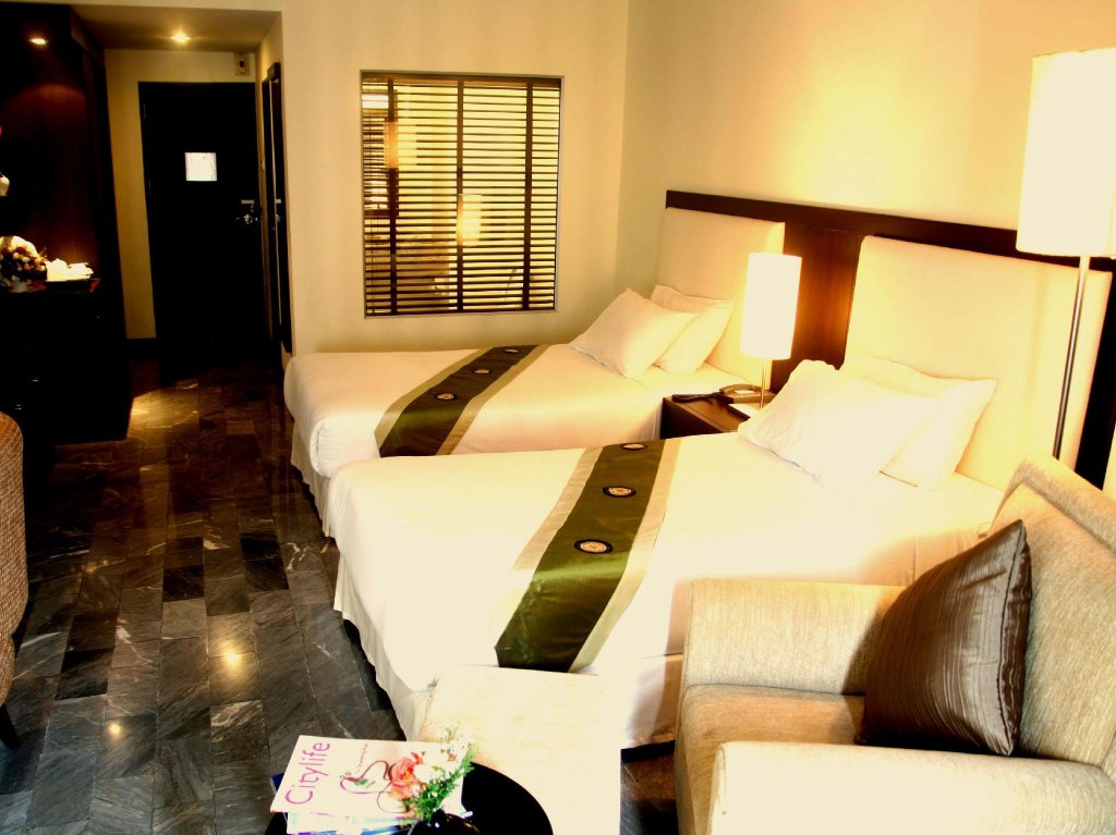 Фото Royal Lanna Hotel