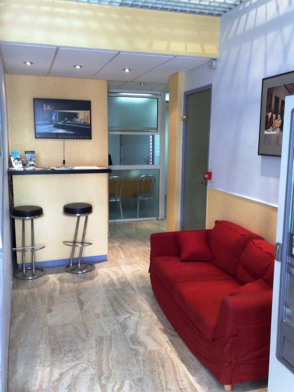 Фото Modern Waikiki Hotel