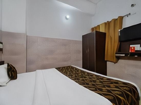 Фото Oyo 9367 Hotel Taj Galaxy