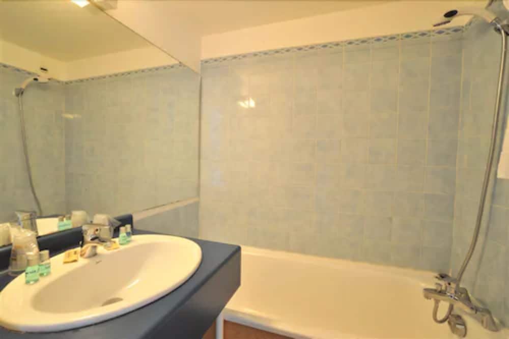 Фото Hotel Belvédère Cannes-Mougins