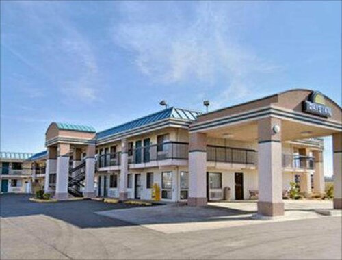 Гостиница Days Inn by Wyndham Oklahoma City West в Оклахома-Сити