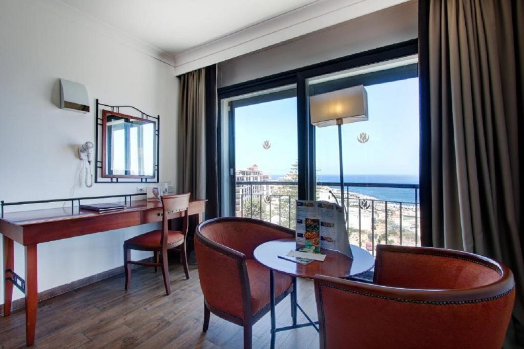 Фото Golden Tulip Vivaldi Hotel