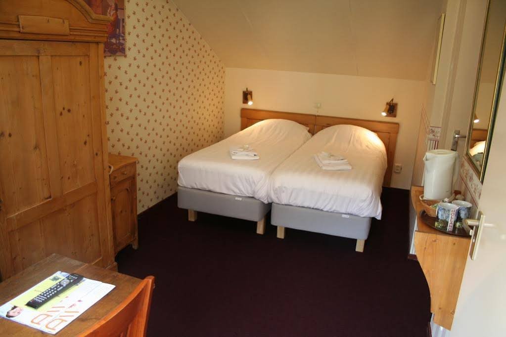 Фото Hotel De Emauspoort