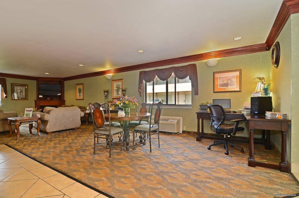 Фото Best Western Executive Inn