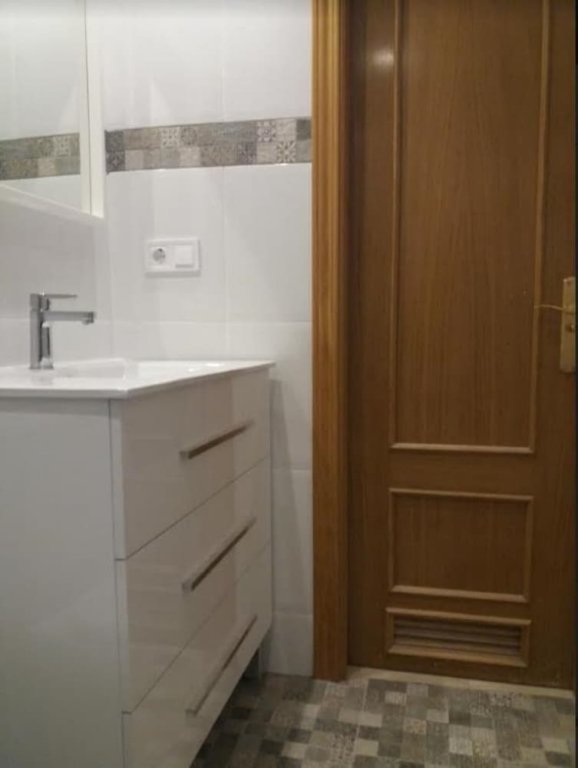 Фото Malaga Lodge