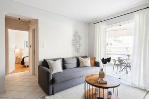 Ideal 1 Br Apartment in Petralona
