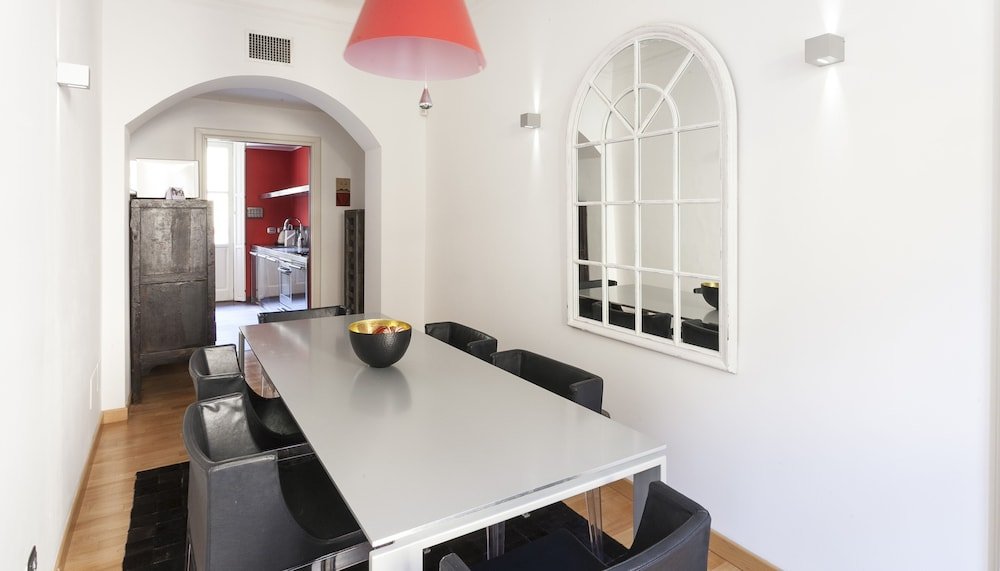 Фото Fashion District Apartment