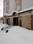 Proma A (ulitsa Musy Dzhalilya, 30) ، الستائر، قضبان الستائر